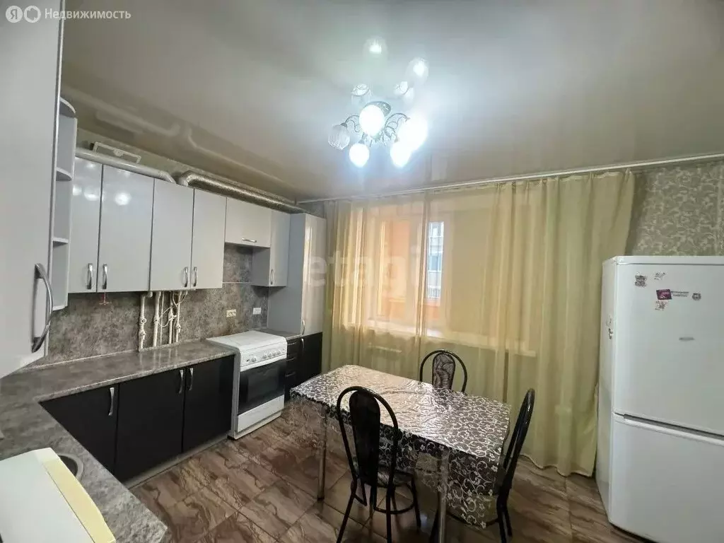 3-комнатная квартира: Ульяновск, улица Робеспьера, 5к2 (81 м) - Фото 1