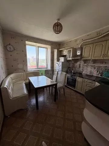 3-к. квартира, 84 м, 9/9 эт. - Фото 0