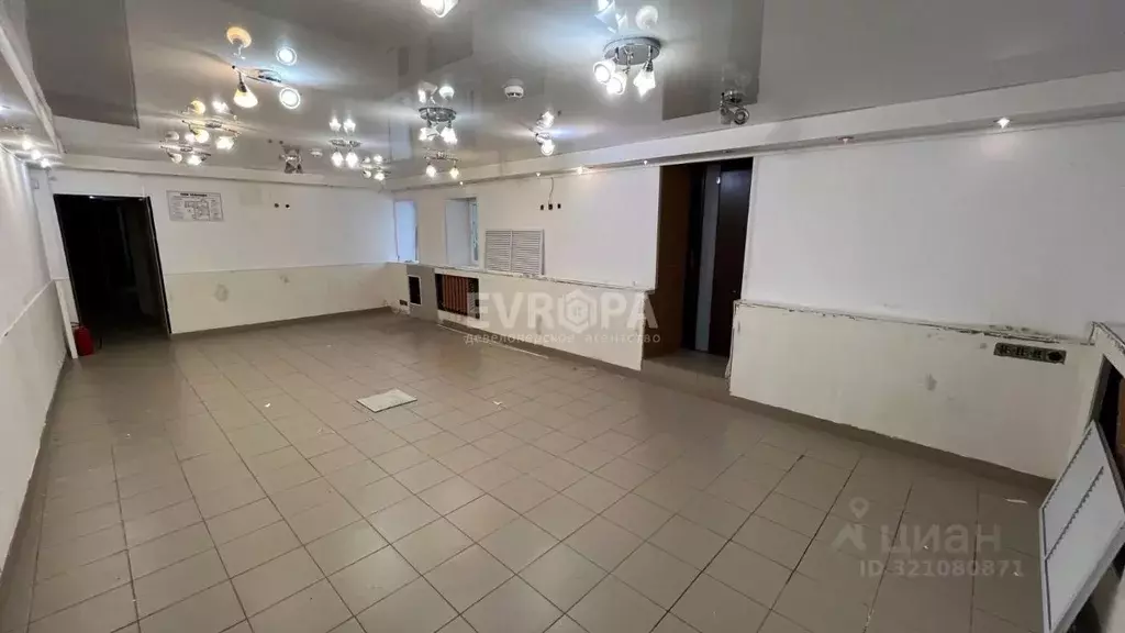 Помещение свободного назначения в Ульяновская область, Ульяновск ул. ... - Фото 1