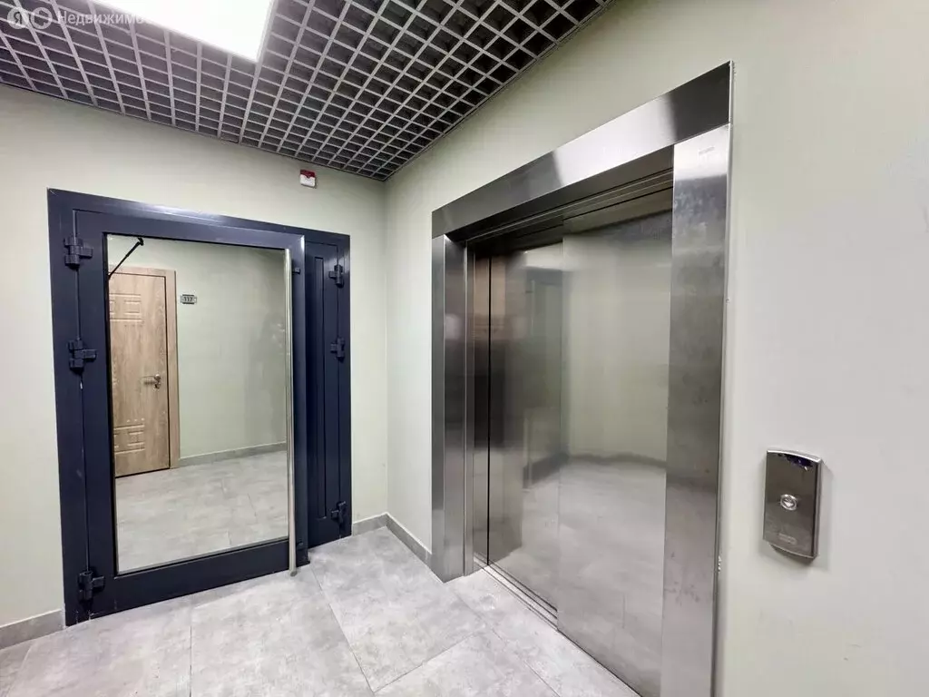 1-комнатная квартира: Казань, улица Вишневского, 61А (50 м) - Фото 2