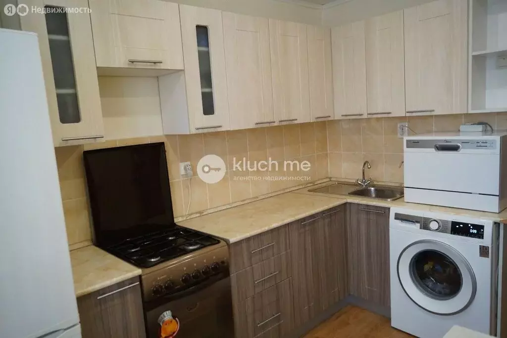 2-комнатная квартира: Казань, улица Гарифьянова, 2 (48 м) - Фото 1