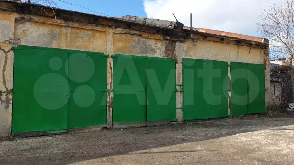 Гараж в Крым, Керчь ул. Веры Белик, 12 (30 м) - Фото 1