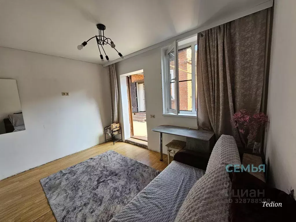 Дом в Северная Осетия, Владикавказ ул. Братьев Щукиных (50 м) - Фото 2