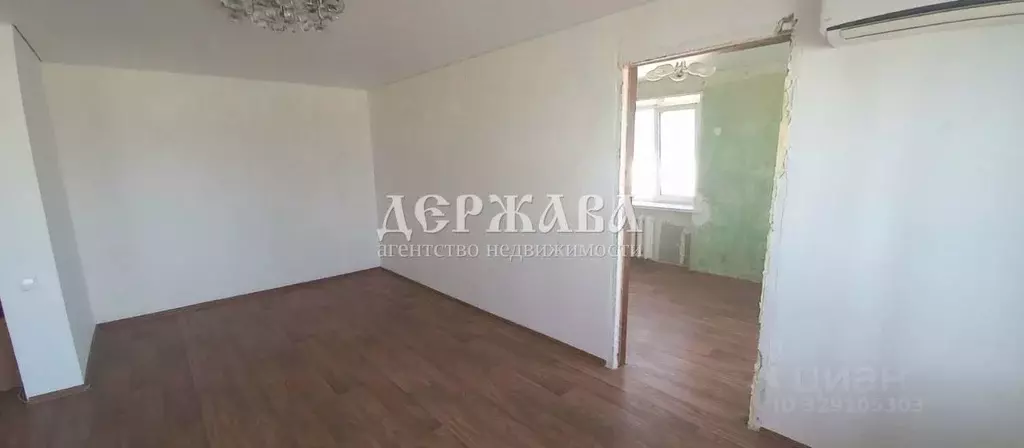 2-к кв. Белгородская область, Старый Оскол Комсомольская ул., 39 (41.0 ... - Фото 1