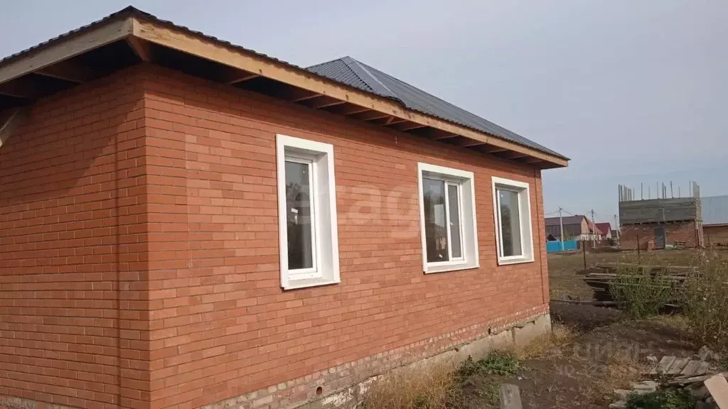 Дом в Омская область, Омский район, Магистральное с/пос, Деревня ... - Фото 1