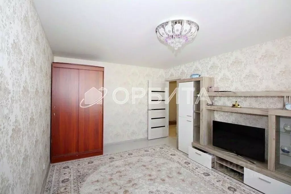 3-к кв. Тюменская область, Тюмень ул. Федюнинского, 62к2 (93.0 м) - Фото 2