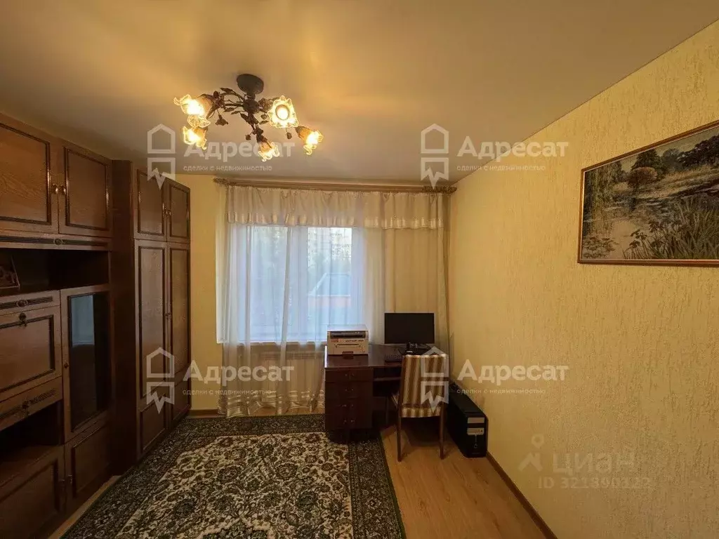 2-к кв. Волгоградская область, Волгоград ул. 8-й Воздушной Армии, 44 ... - Фото 1