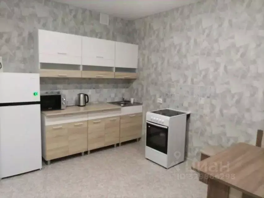Студия Красноярский край, Красноярск Ключевская ул., 67 (28.0 м) - Фото 1