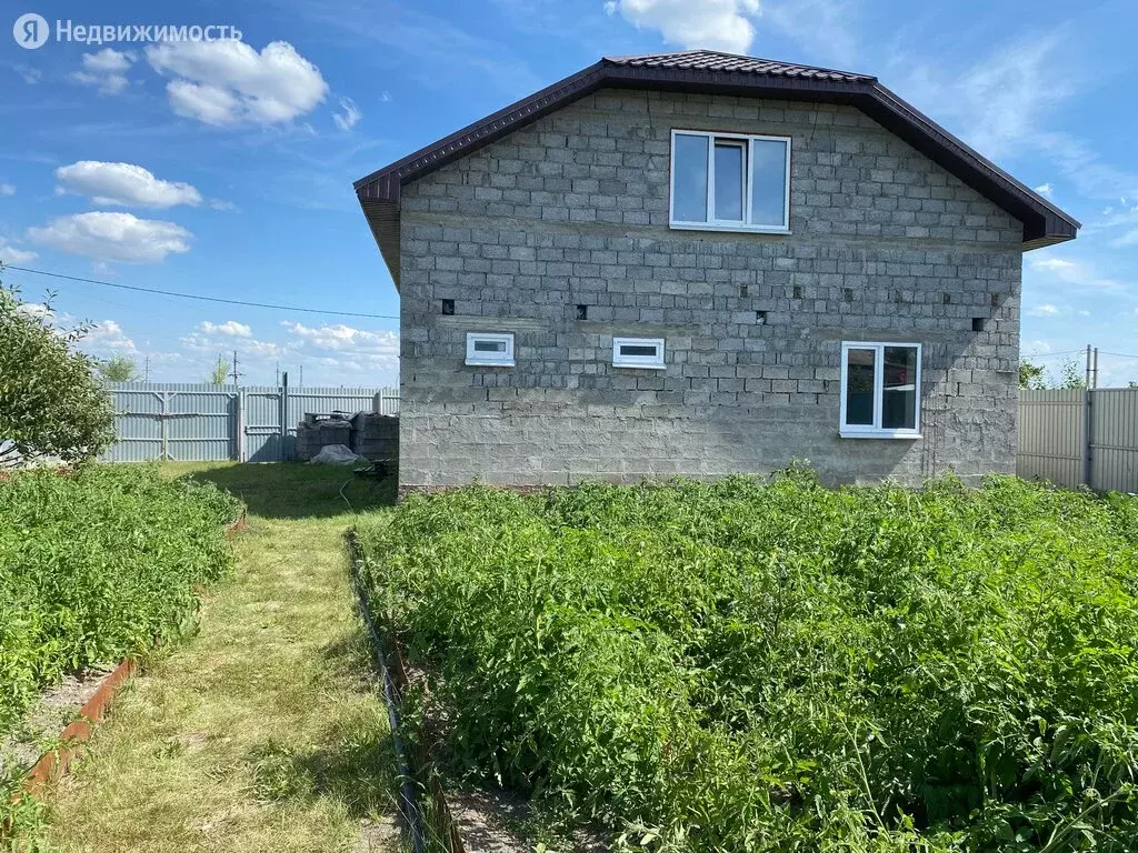 Дом в село Александровка, Рабочая улица, 8 (174 м), Купить дом  Александровка, Саратовский район, ID объекта - 50012775187