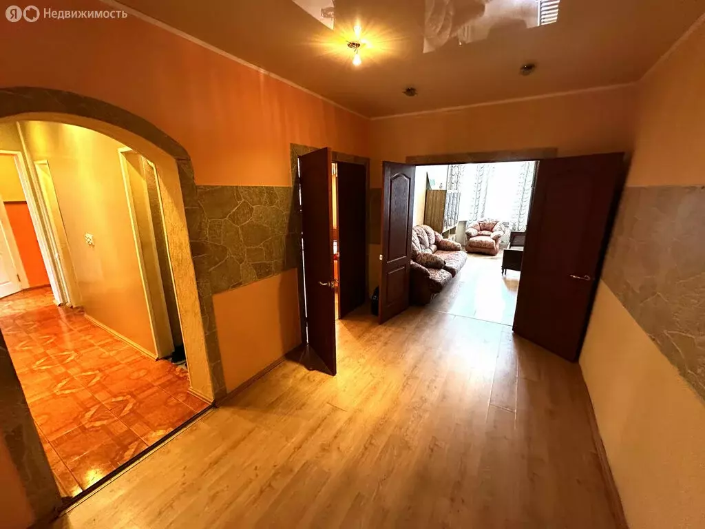 3-комнатная квартира: Нижний Тагил, улица Кутузова, 5 (82.5 м) - Фото 2