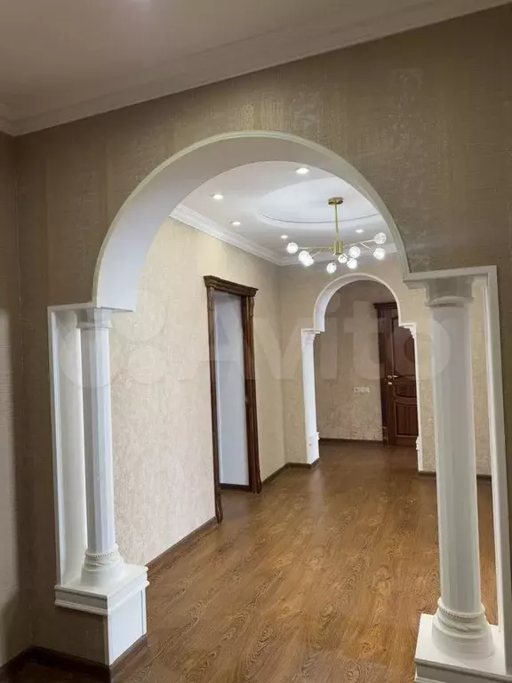 3-к. квартира, 120 м, 4/5 эт. - Фото 1