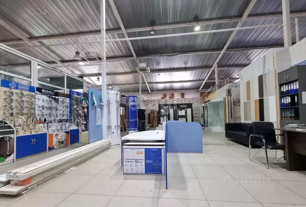 Торговая площадь в Волгоградская область, Волгоград ул. Бахтурова, ... - Фото 1