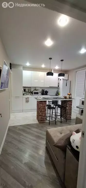 2-комнатная квартира: Киров, улица Архитектора Валерия Зянкина, 11 ... - Фото 1