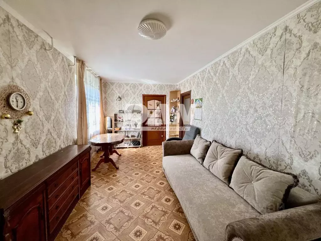 3-к кв. Челябинская область, Челябинск ул. Ворошилова, 31А (57.0 м) - Фото 1