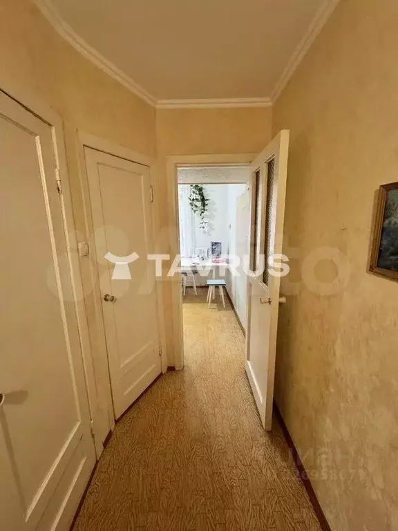 2-к кв. Крым, Симферополь ул. Железнодорожная, 3 (46.0 м) - Фото 2