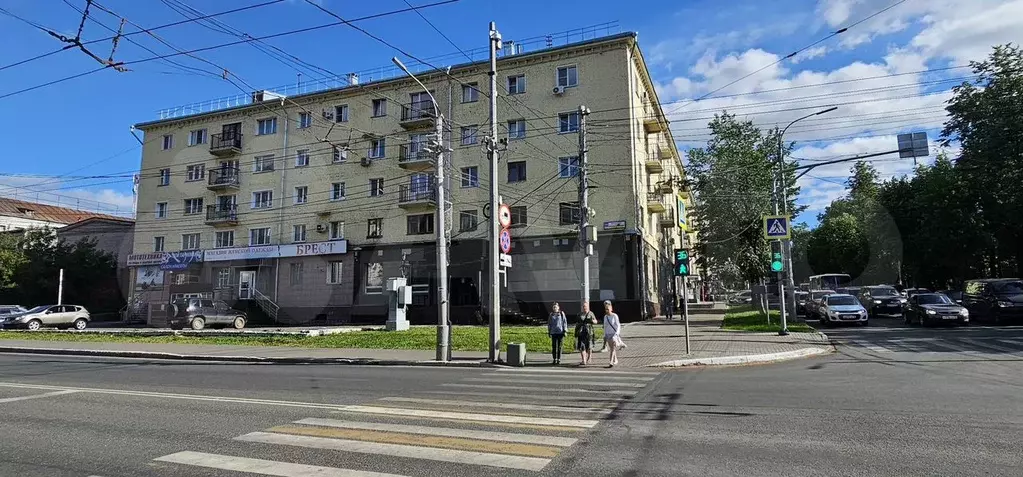 Комната 17,3 м в 3-к., 2/5 эт. - Фото 1