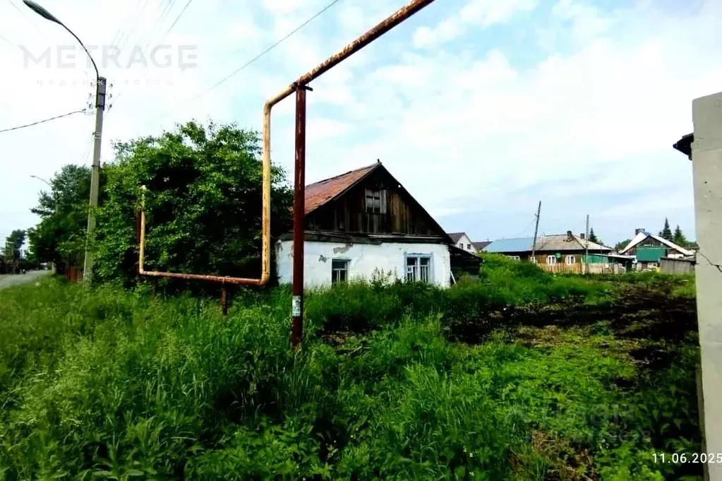 Участок в Новосибирская область, Мошково рп ул. Комсомольская, 18 ... - Фото 0
