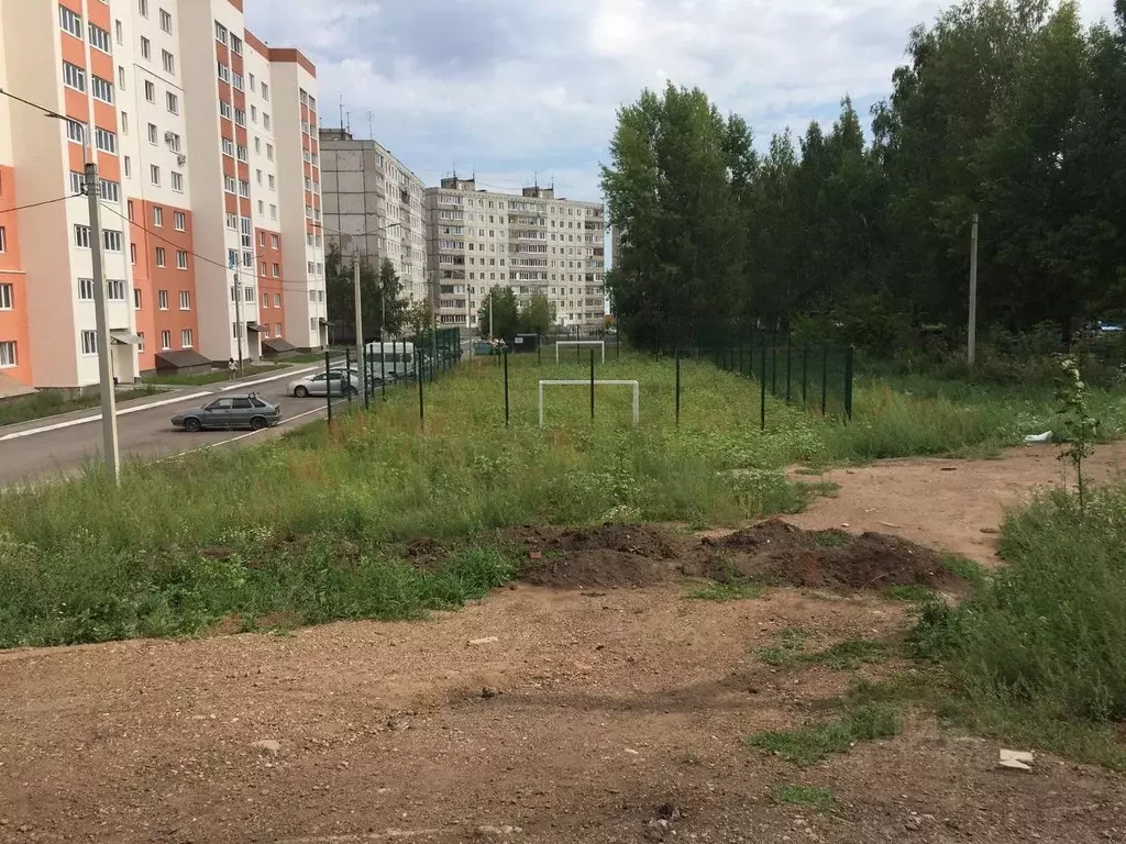 Свободной планировки кв. Башкортостан, Благовещенск ул. Комарова, 13 ... - Фото 0