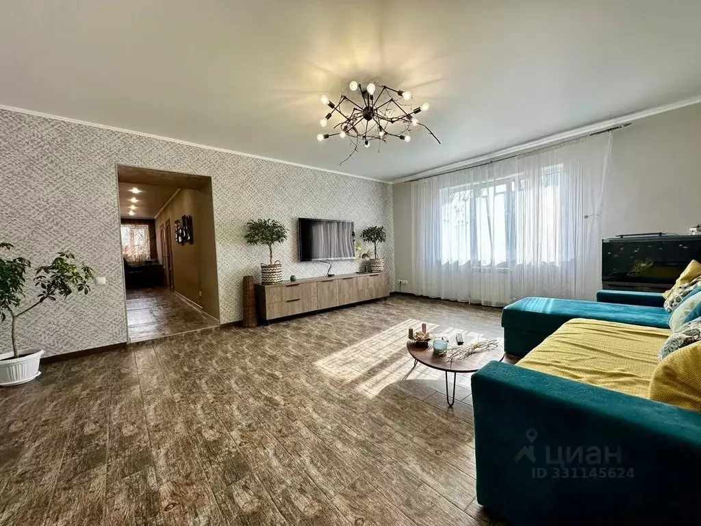 Дом в Саратовская область, пос. Тепличный ул. Молодежная, 17 (108 м) - Фото 2