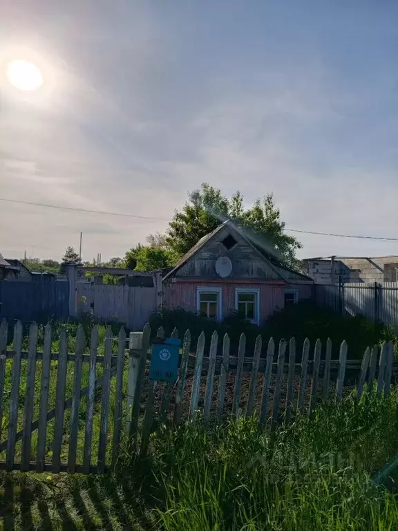 Дом в Челябинская область, Еманжелинск ул. Спартака (30 м) - Фото 1