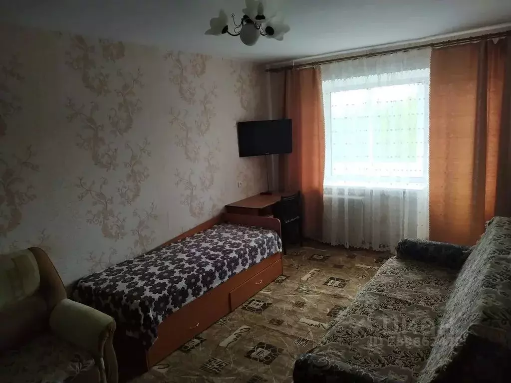 1-к кв. Пермский край, Губаха Октябрьский просп., 14 (32.0 м) - Фото 0