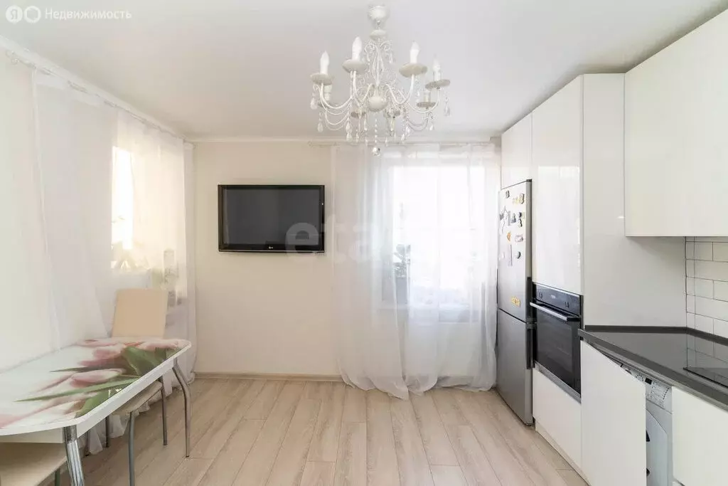 2-комнатная квартира: Тюмень, улица Михаила Сперанского, 33 (57 м) - Фото 2