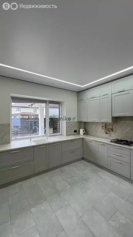 Дом в Октябрьский, 32-й микрорайон, Молодёжная улица (130 м) - Фото 1