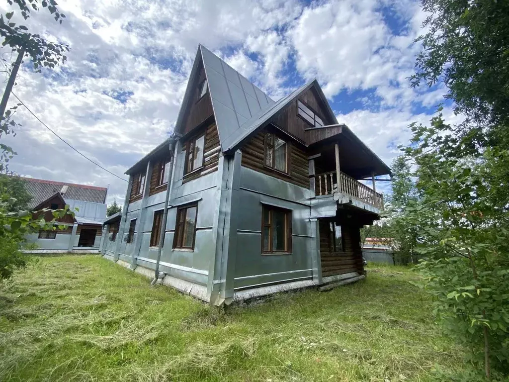 Дом в Коми, Сыктывкар городской округ, Краснозатонский пгт 4-я линия, ... - Фото 1