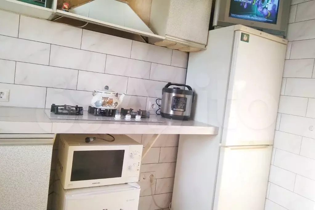 2-к. квартира, 45 м, 2/9 эт. - Фото 1