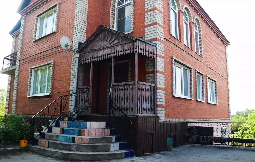 Коттедж в Кемеровская область, Инской пгт ул. Надежды, 25 (213 м) - Фото 2