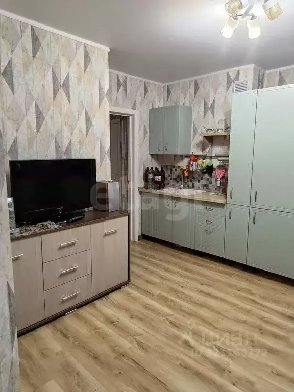2-к кв. Красноярский край, Красноярск Октябрьская ул., 10 (62.2 м) - Фото 0