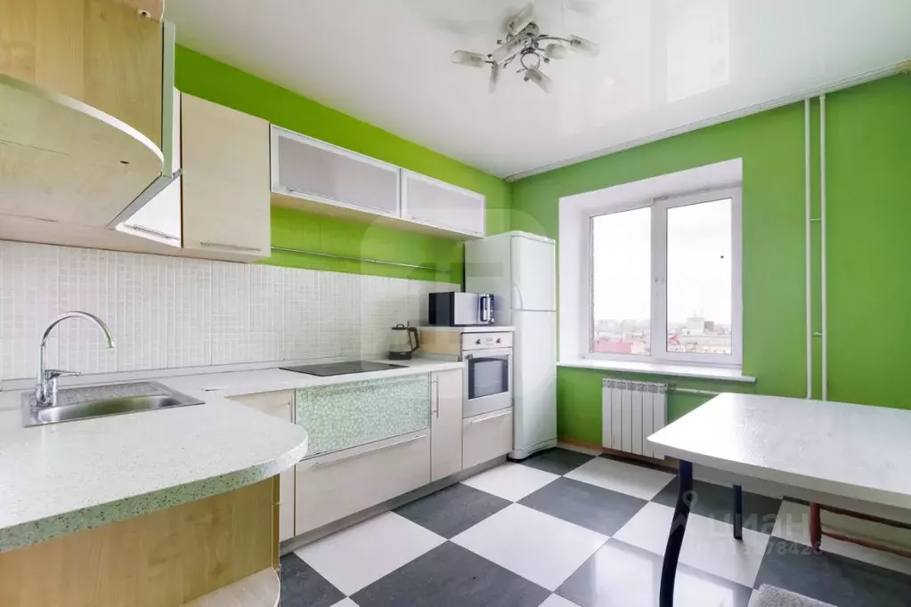 3-к кв. Новосибирская область, Новосибирск ул. Никитина, 2/1 (69.2 м) - Фото 0