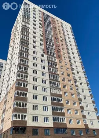 3-комнатная квартира: Тюмень, Дамбовская улица, 29к1 (68.1 м) - Фото 0