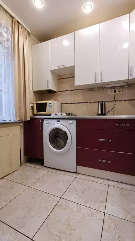 2-к кв. Московская область, Электросталь ул. Жулябина, 8 (42.2 м) - Фото 2