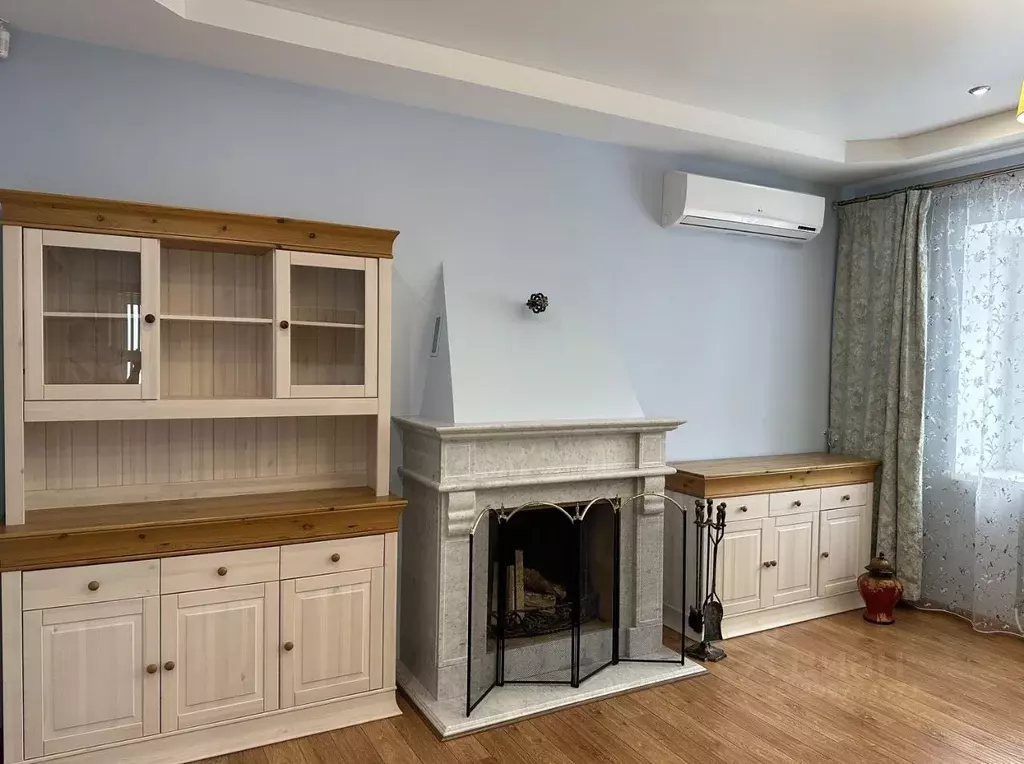 Коттедж в Омская область, Омск ул. 9-я Любинская, 33 (317 м) - Фото 1