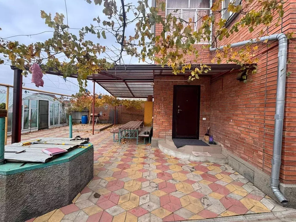 Дом в Ростовская область, Неклиновский район, Новобессергеневское ... - Фото 2