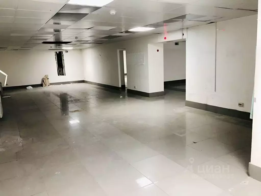 Помещение свободного назначения в Свердловская область, Нижняя Тура ... - Фото 0