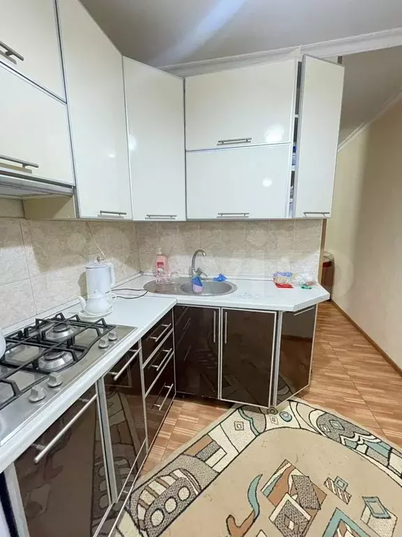 3-к. квартира, 70 м, 1/5 эт. - Фото 0