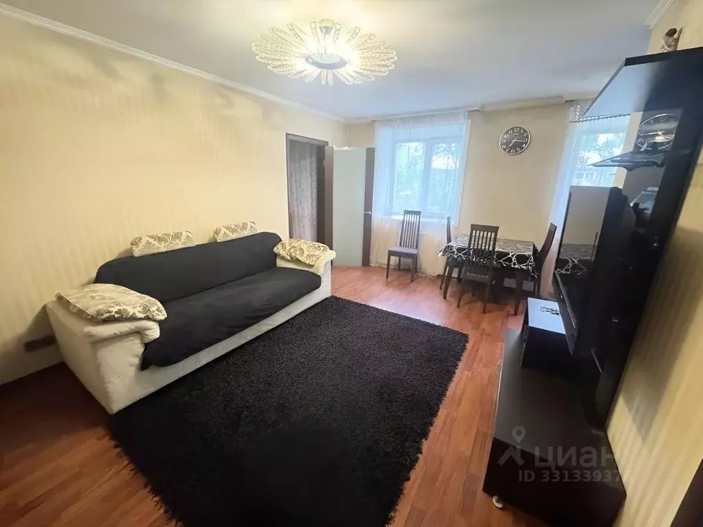 2-к кв. Иркутская область, Иркутск Байкальская ул., 200 (44.0 м) - Фото 1