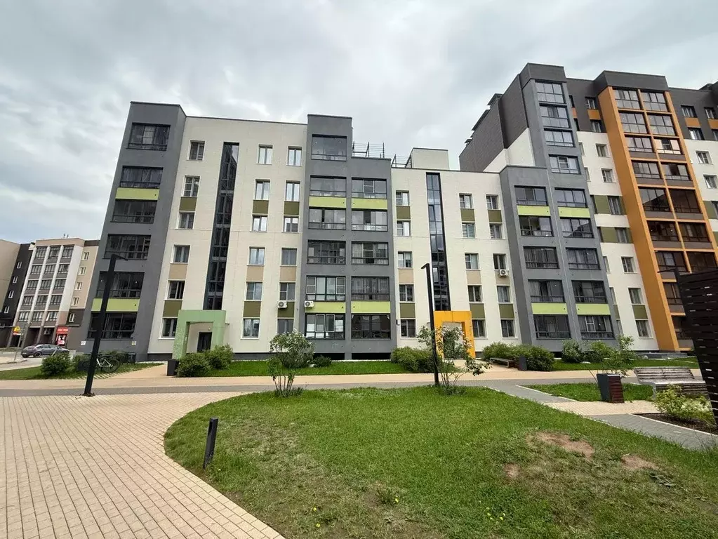 3-к кв. Кировская область, Киров ул. Краснополянская, 7 (58.7 м) - Фото 0