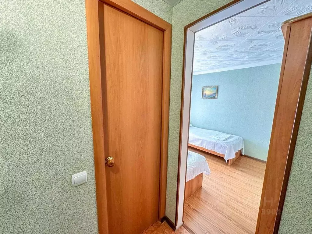 Комната Краснодарский край, Сочи Адлер жилрайон, ул. Чкалова, 26 - Фото 1