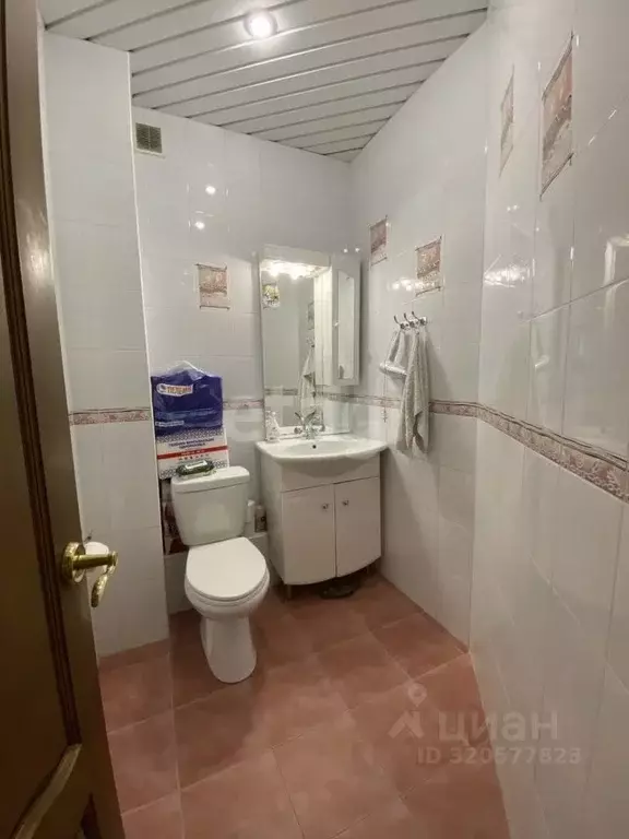 4-к кв. Архангельская область, Архангельск просп. Ломоносова, 64 ... - Фото 1