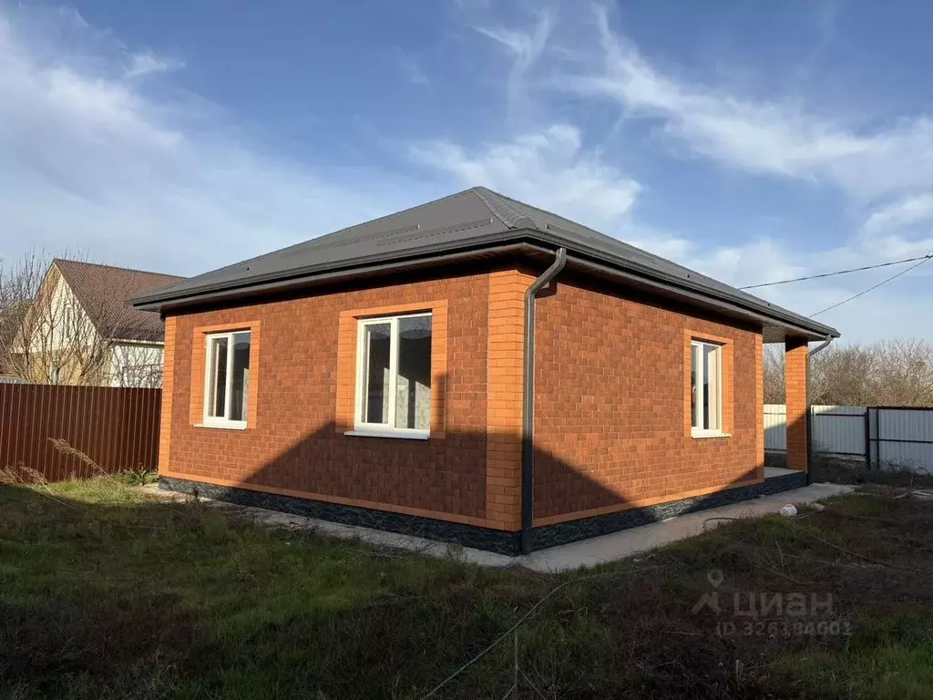 Дом в Краснодарский край, Белореченский район, Южненское с/пос, пос. ... - Фото 1