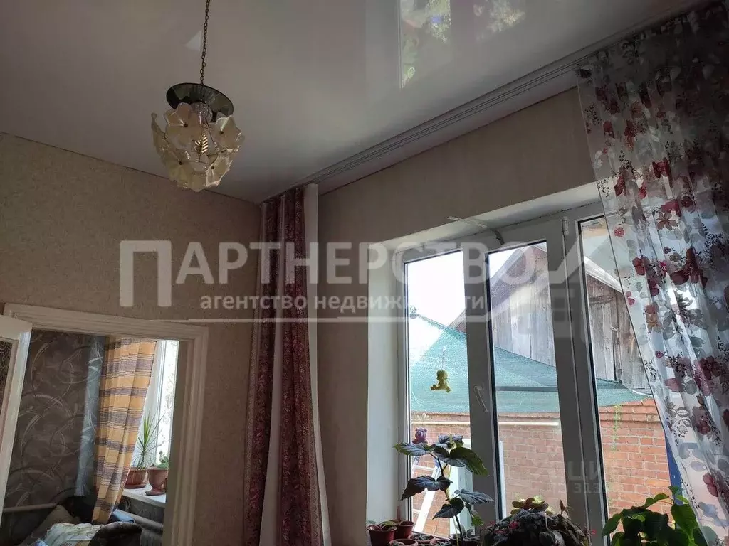 Дом в Краснодарский край, Абинский район, Ахтырское городское ... - Фото 1