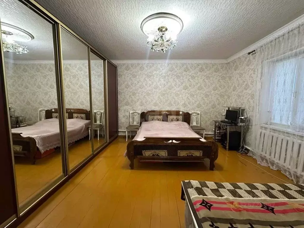 Дом в Ингушетия, Карабулак пер. Южный (100 м) - Фото 2