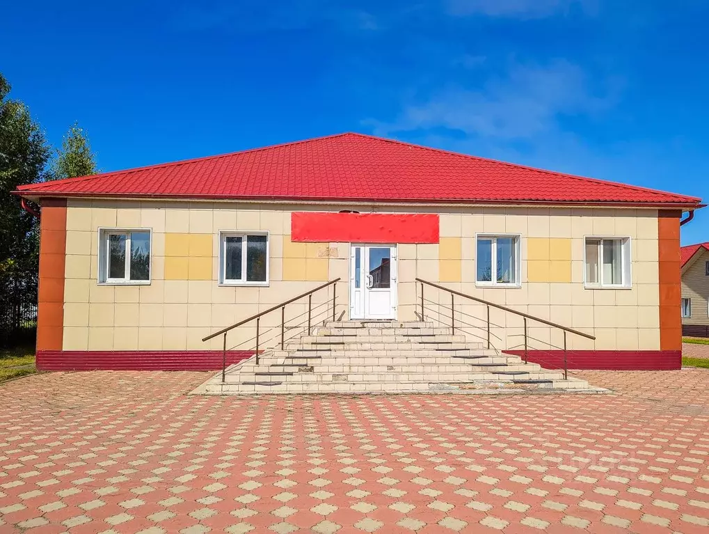 Помещение свободного назначения в Омская область, Омск Комбинатская ... - Фото 1