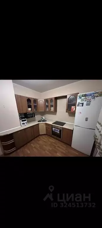 3-к кв. Курская область, Курск просп. Вячеслава Клыкова, 15 (80.0 м) - Фото 1