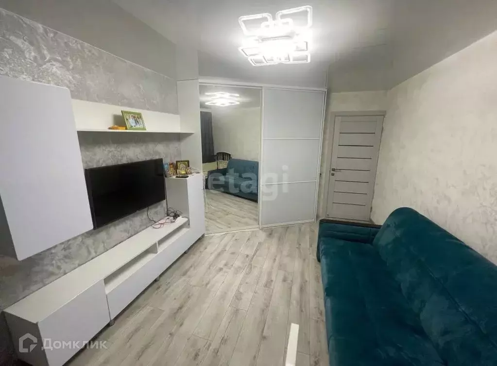 Продаётся 3-к квартира, 56.3 м - Фото 1