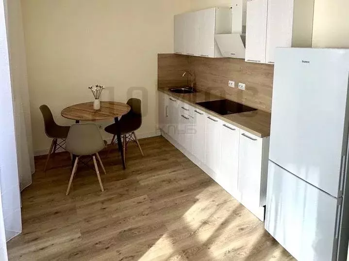Студия Свердловская область, Екатеринбург ул. 8 Марта, 204Г/3 (27.4 м) - Фото 1