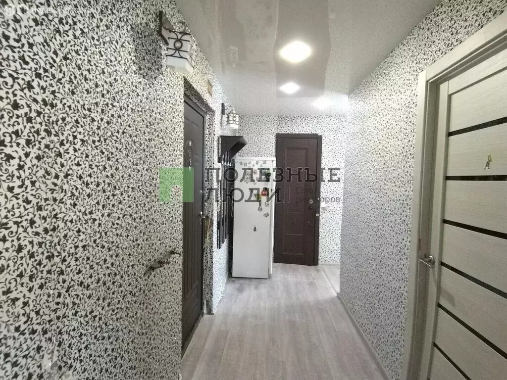 2-комнатная квартира: Зеленодольск, улица Ленина, 1 (45.2 м) - Фото 2
